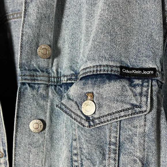 Calvin Klein Women’s Light Blue Denim Jacket Large - Picture 4 of 7